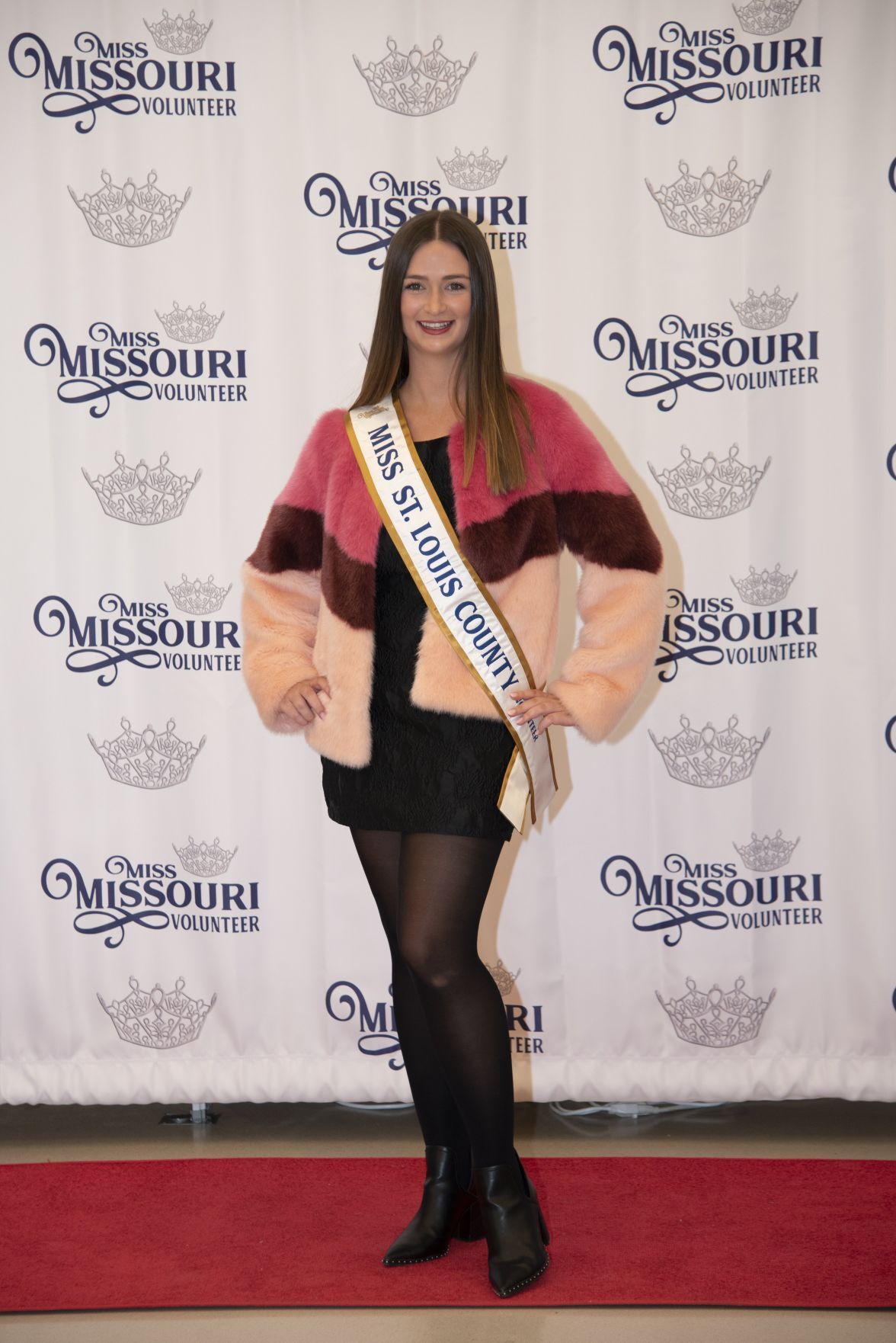 Riley Obertino, Miss St. Louis County Volunteer
